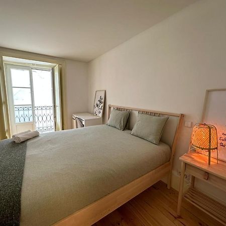 Rooms In Cozy Shared Accommodation In The Center Of リスボン エクステリア 写真