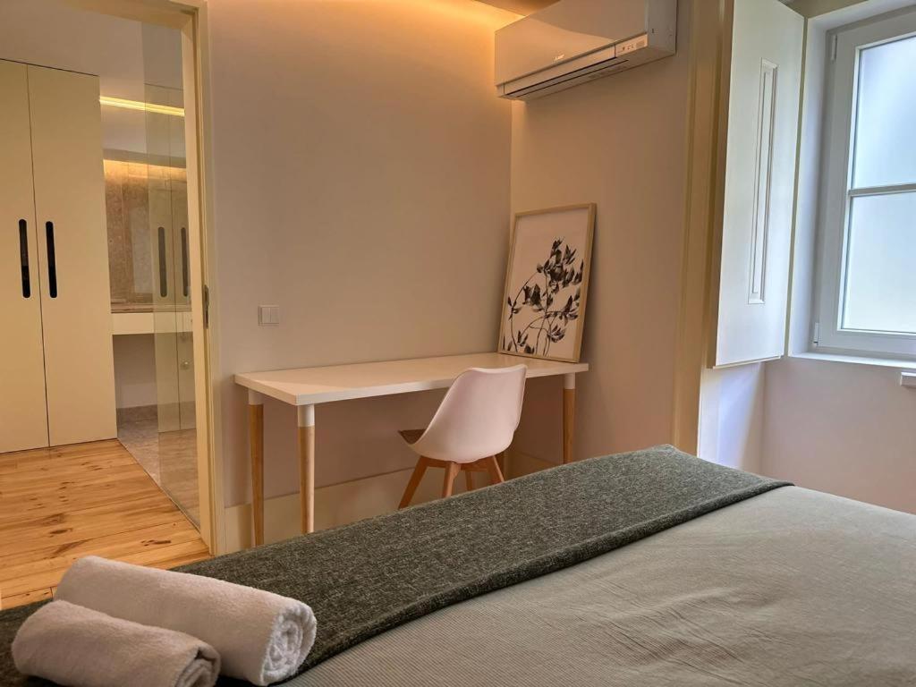 Rooms In Cozy Shared Accommodation In The Center Of リスボン エクステリア 写真